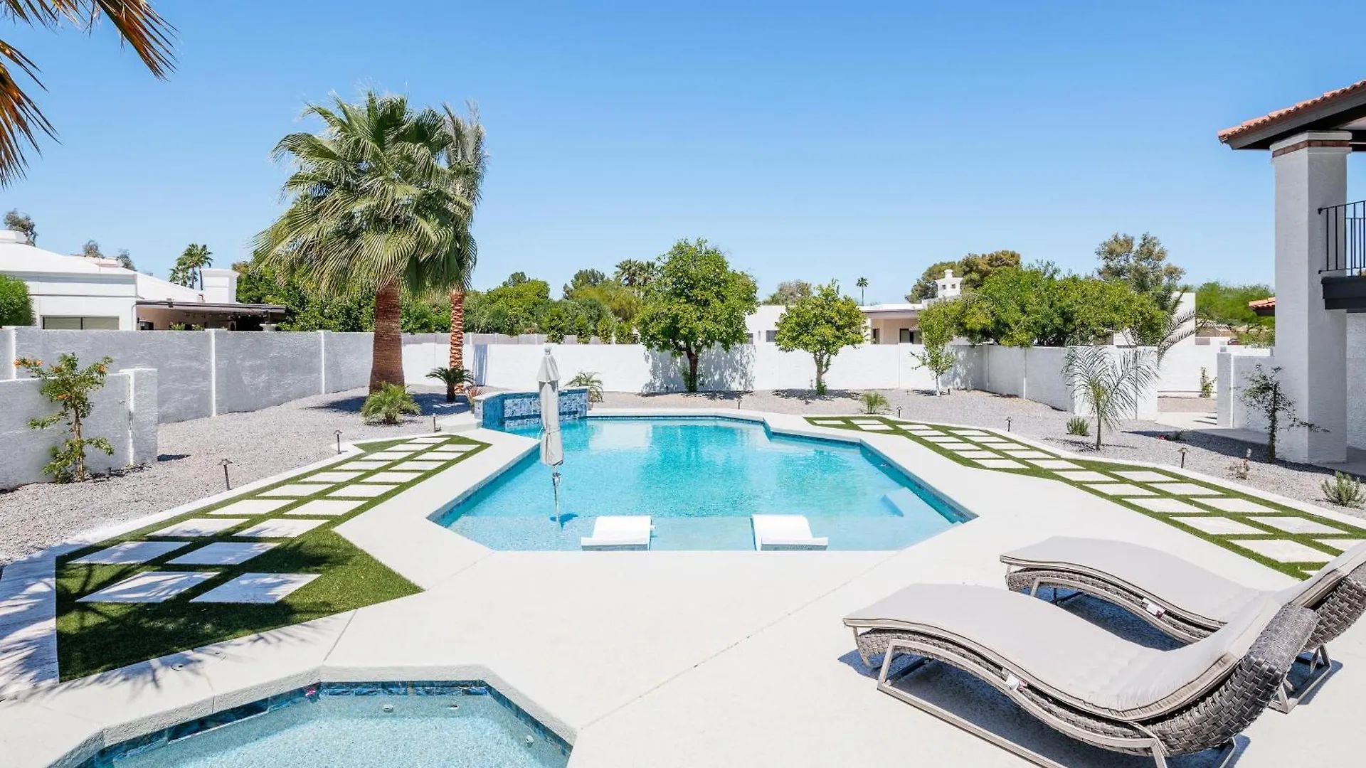 Luxe-Paradise Palace-Heated Pool/Spa-Guest Casita Phoenix Ferienhaus